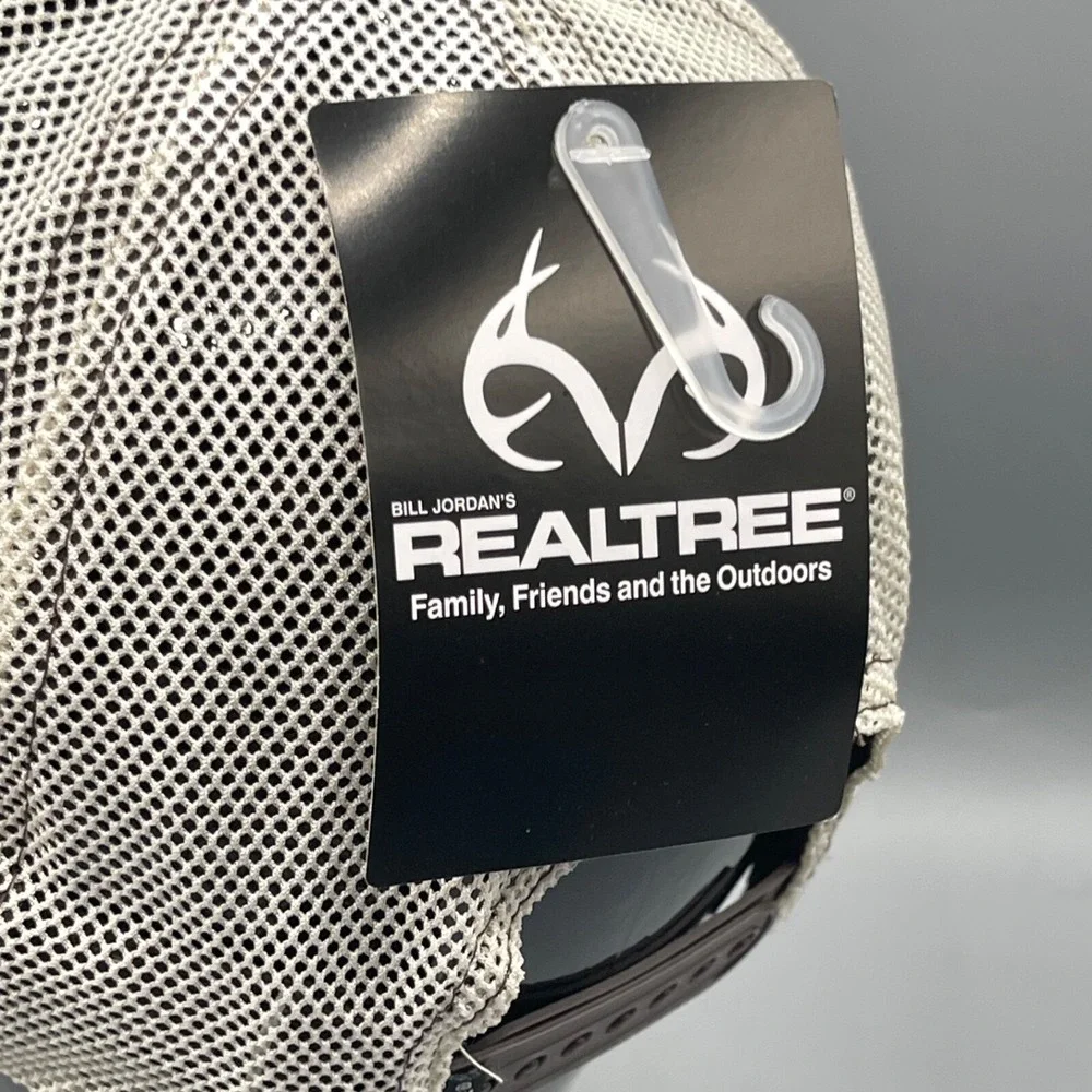 Realtree Baseball Cap Hunting Fishing Outdoors Trucker Cast Blast Adjustable NWT